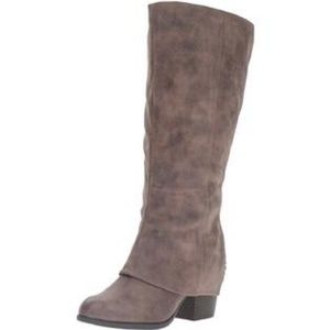 Fergalicious Women's Lundry Western Boot